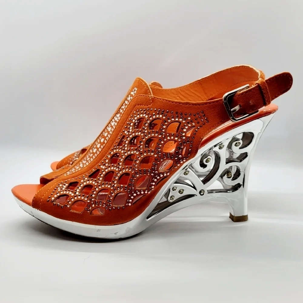 Boutique rhinestone accented